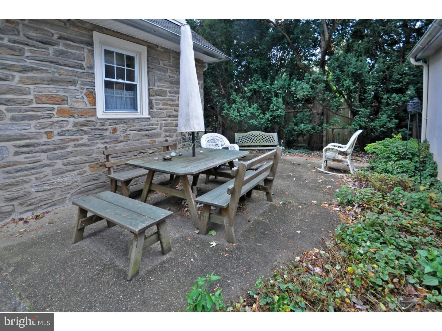 1052 Huntingdon Road Abington, PA 19001 - Photo 25 of 25 Patio