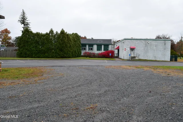 $4,600 | 1995 Central Avenue, Unit 1, Colonie, NY 12205