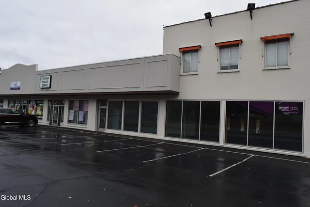 $4,600 | 1995 Central Avenue, Unit 1, Colonie, NY 12205