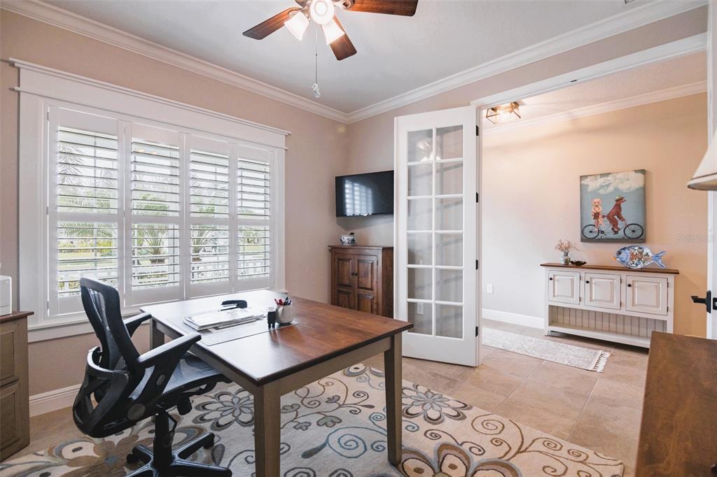 13153 Steinhatchee Loop Venice, FL 34293 - Photo 5 of 33 a view of a livingroom with furniture
