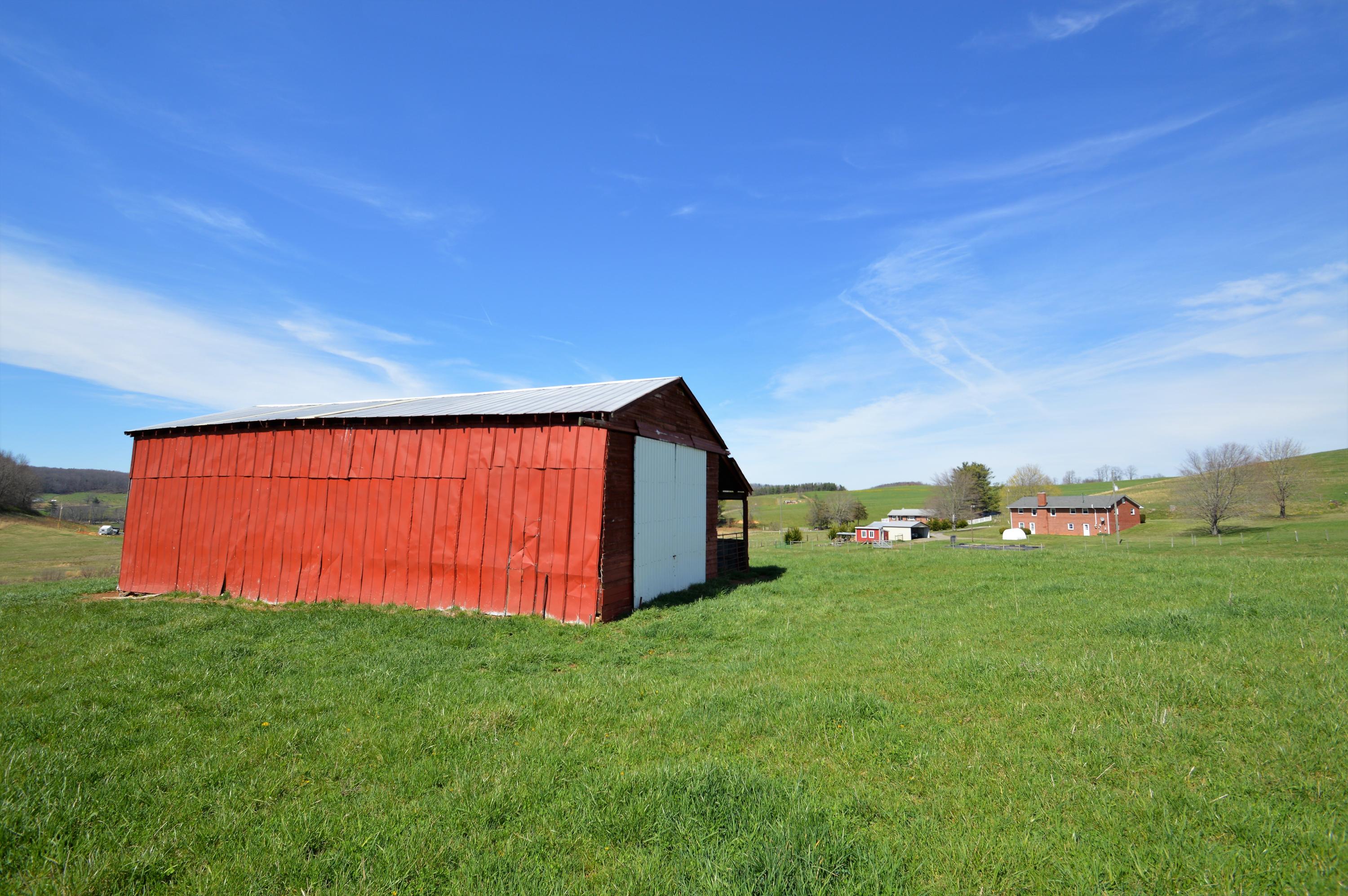 426 Poor Farm Road Southeast Floyd, VA 24091 - Photo 27 of 40 a view of a backyard