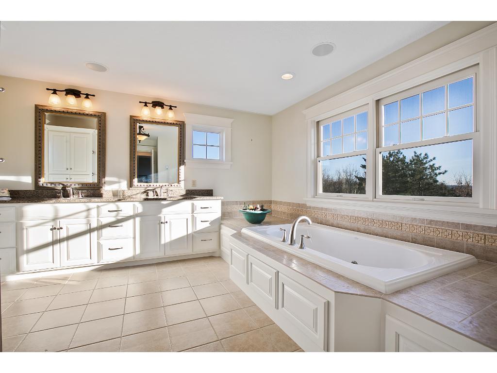 12333 Riverview Road Eden Prairie, MN 55347 - Photo 14 of 24