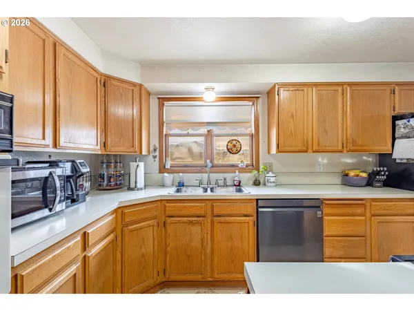$449,000 | 6154 John Day Highway, Ironside, OR 97908