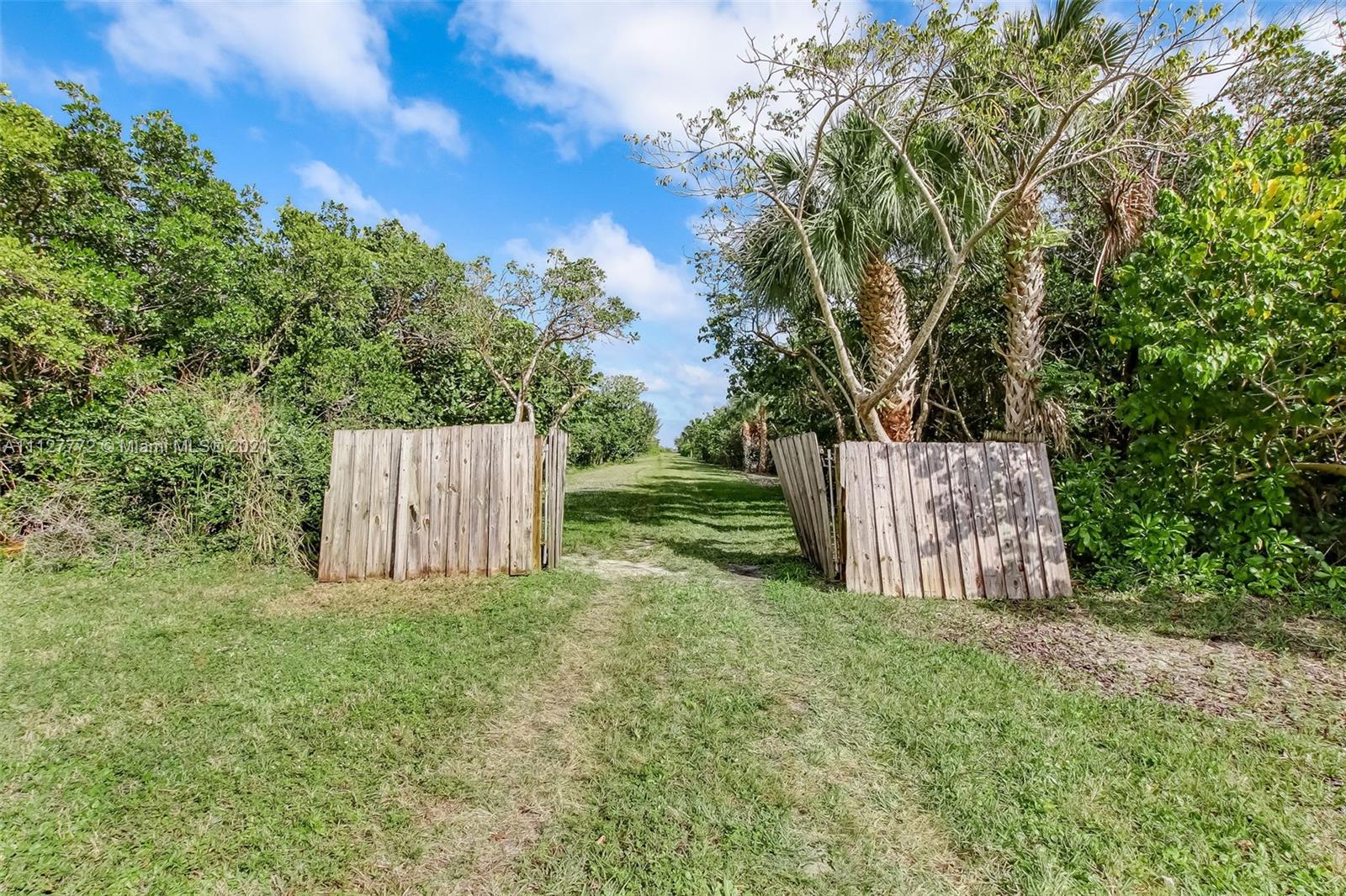 148-150 South Sewalls Point Road Stuart, FL 34996 - Photo 39 of 59 a garden view