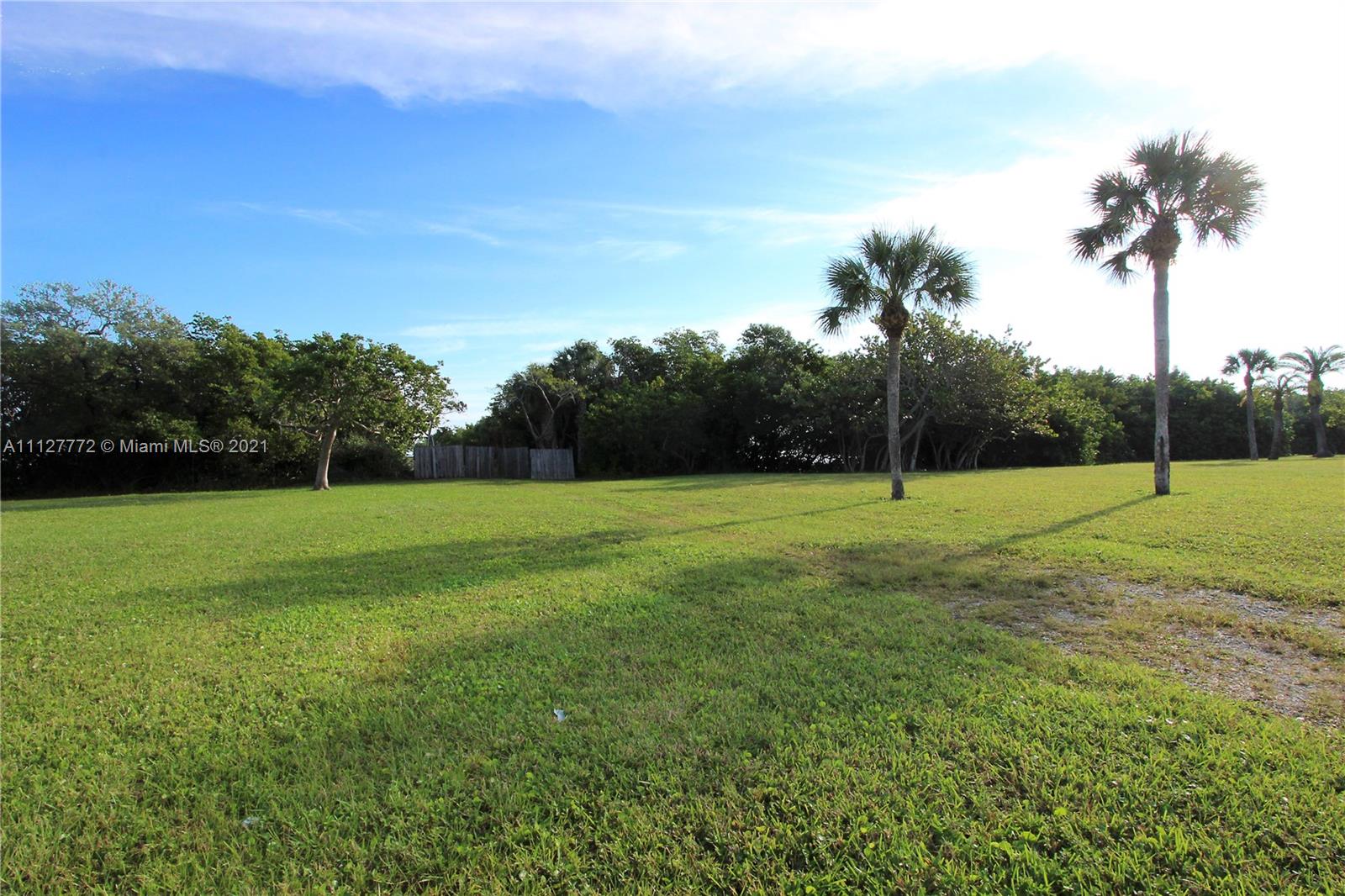 148-150 South Sewalls Point Road Stuart, FL 34996 - Photo 58 of 59 a view of a park
