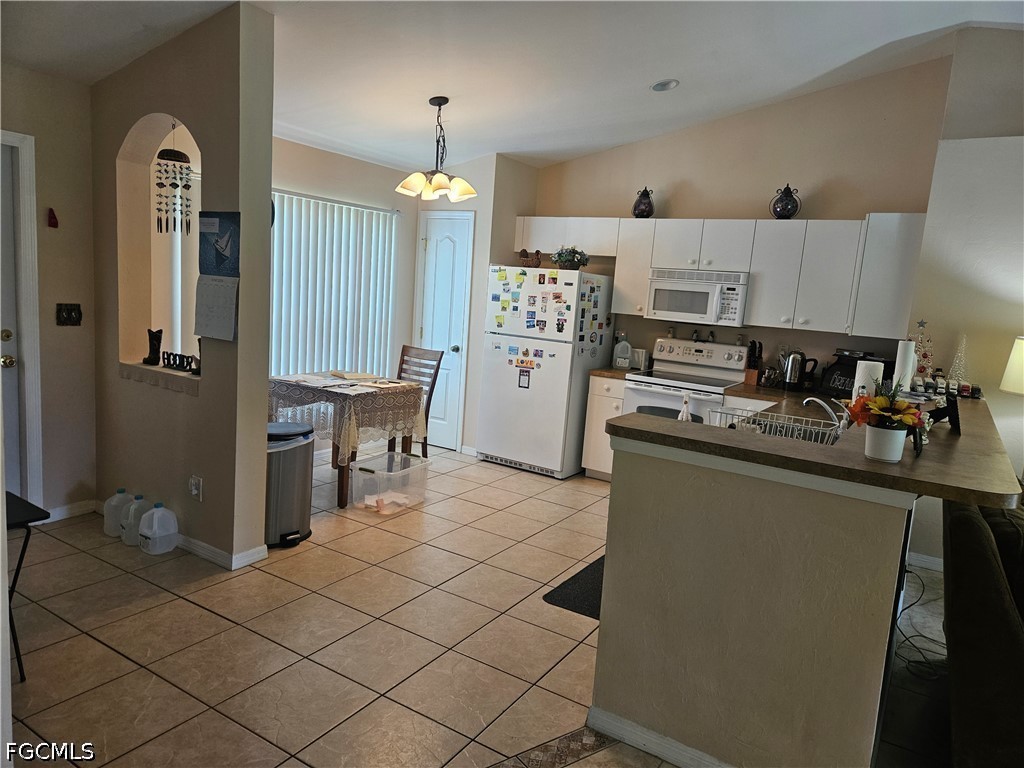 3401 37th Street Southwest Lehigh Acres, FL 33976 - Photo 3 of 21