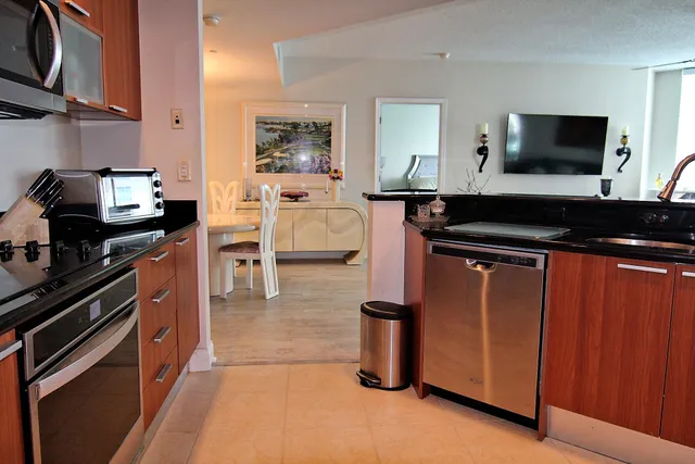 $319,000 | 241 Riverside Drive, Unit 1905, Holly Hill, FL 32117