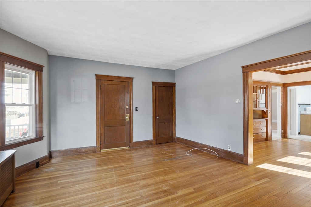 36 Fairbanks Road Milton, MA 02186 - Photo 11 of 32