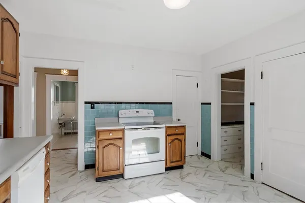$940,000 | 36 Fairbanks Road, Milton, MA 02186