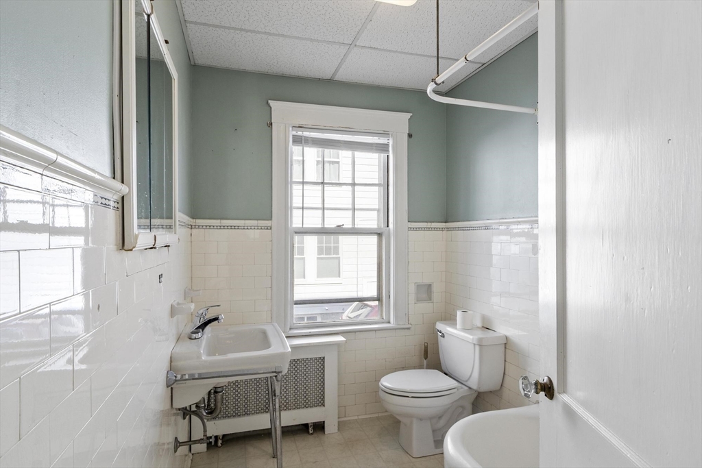 36 Fairbanks Road Milton, MA 02186 - Photo 27 of 32