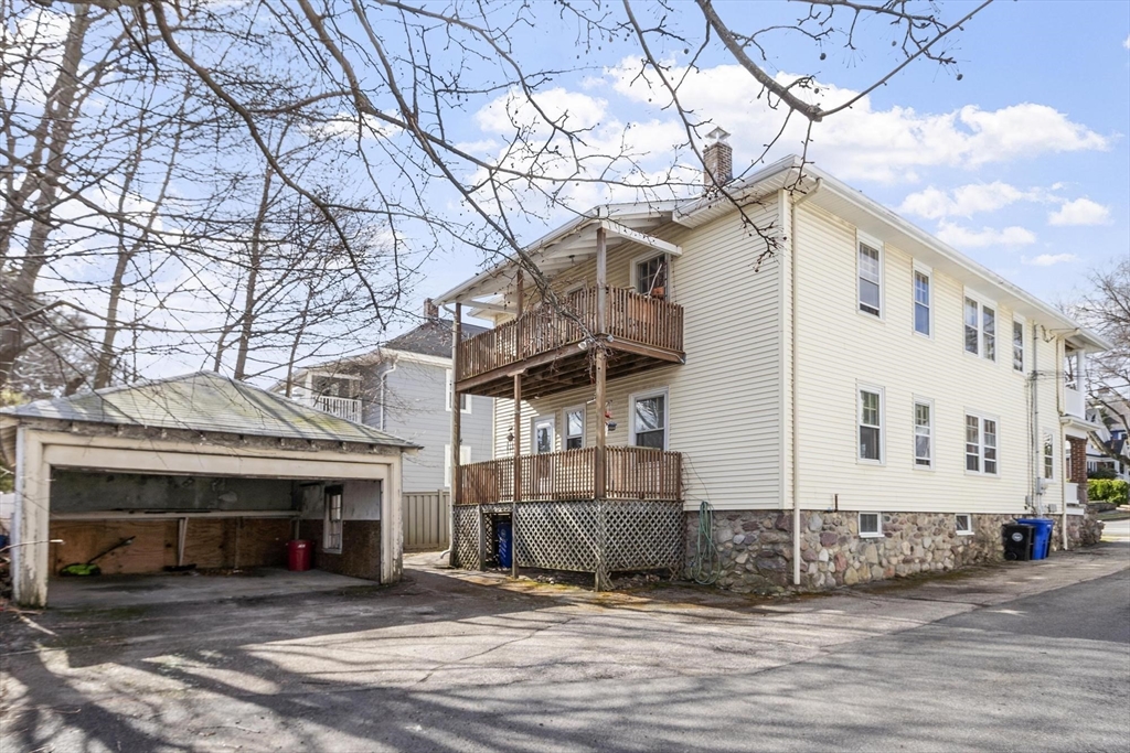 36 Fairbanks Road Milton, MA 02186 - Photo 4 of 32