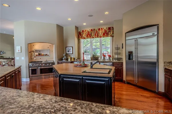 $6,000,000 | 4650 Windsor Drive, Osage Beach, MO 65065