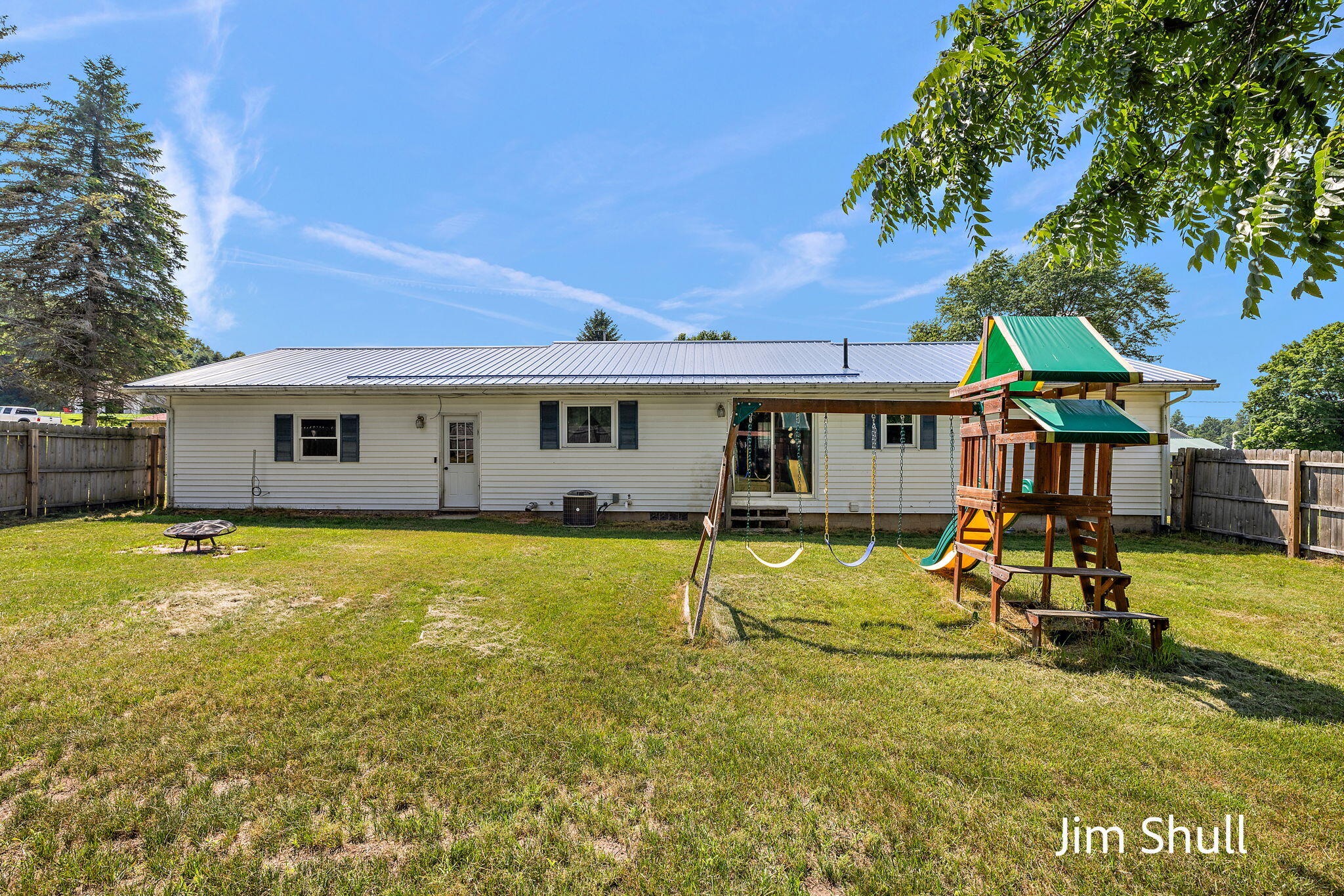 348 Munn Street Hesperia, MI 49421 - Photo 6 of 46 38-web-or-mls-2R9A1008