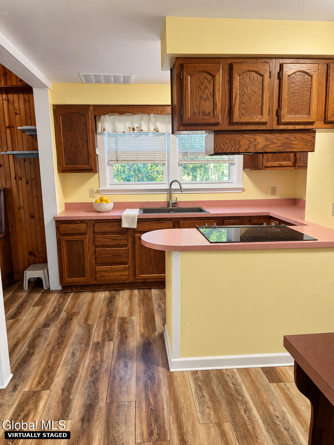 2893 Troy-Schenectady Road Niskayuna, NY 12309 - Photo 13 of 26 443EFE1B-E2B9-4B3B-A343-5E7B56908C3C