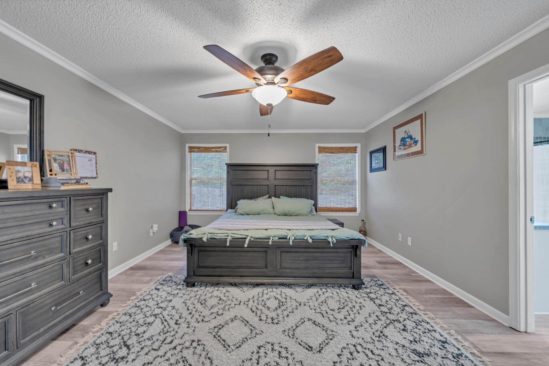 318 Peggy Drive Crestview, FL 32536 - Photo 25 of 47 a living room with furniture and a ceiling fan