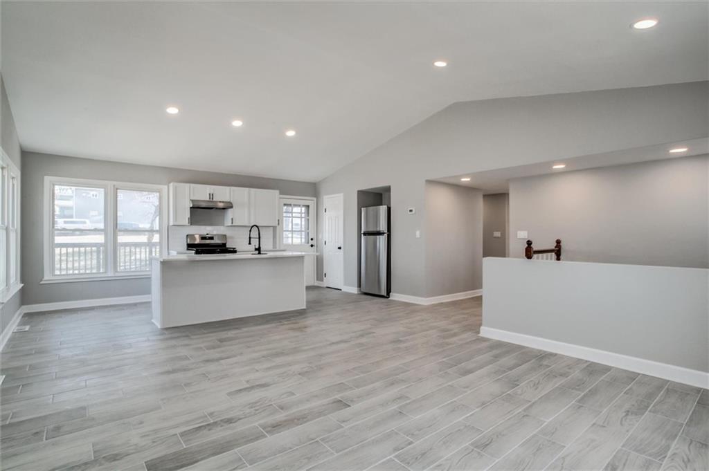 12911 Northwest Porter Road Kansas City, MO 64152 - Photo 8 of 20 Gallery Image 8