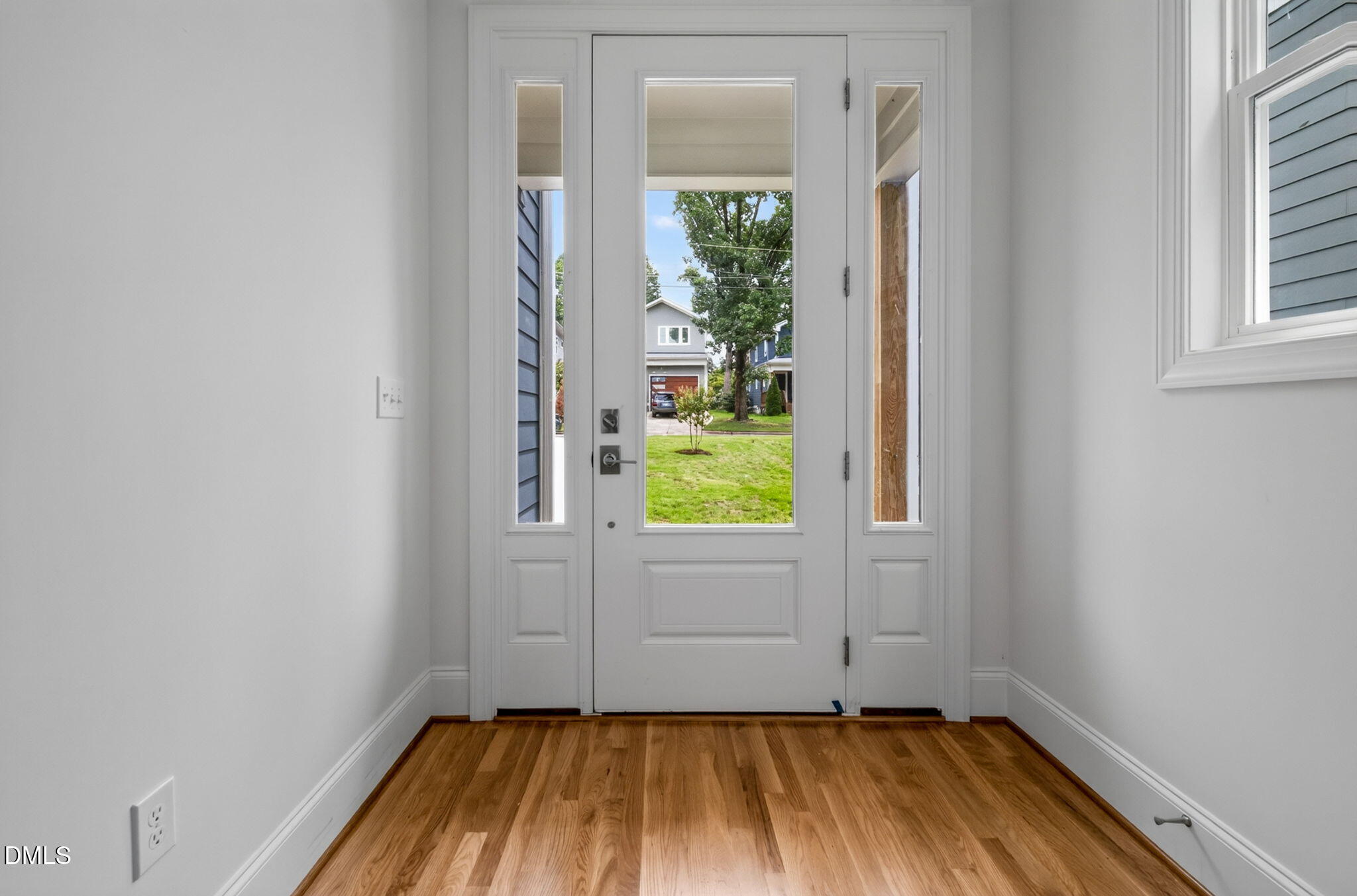 516 Heather Drive, Unit 1/2 Raleigh, NC 27606 - Photo 6 of 48 7-web-or-mls-516 Heather Dr - 7