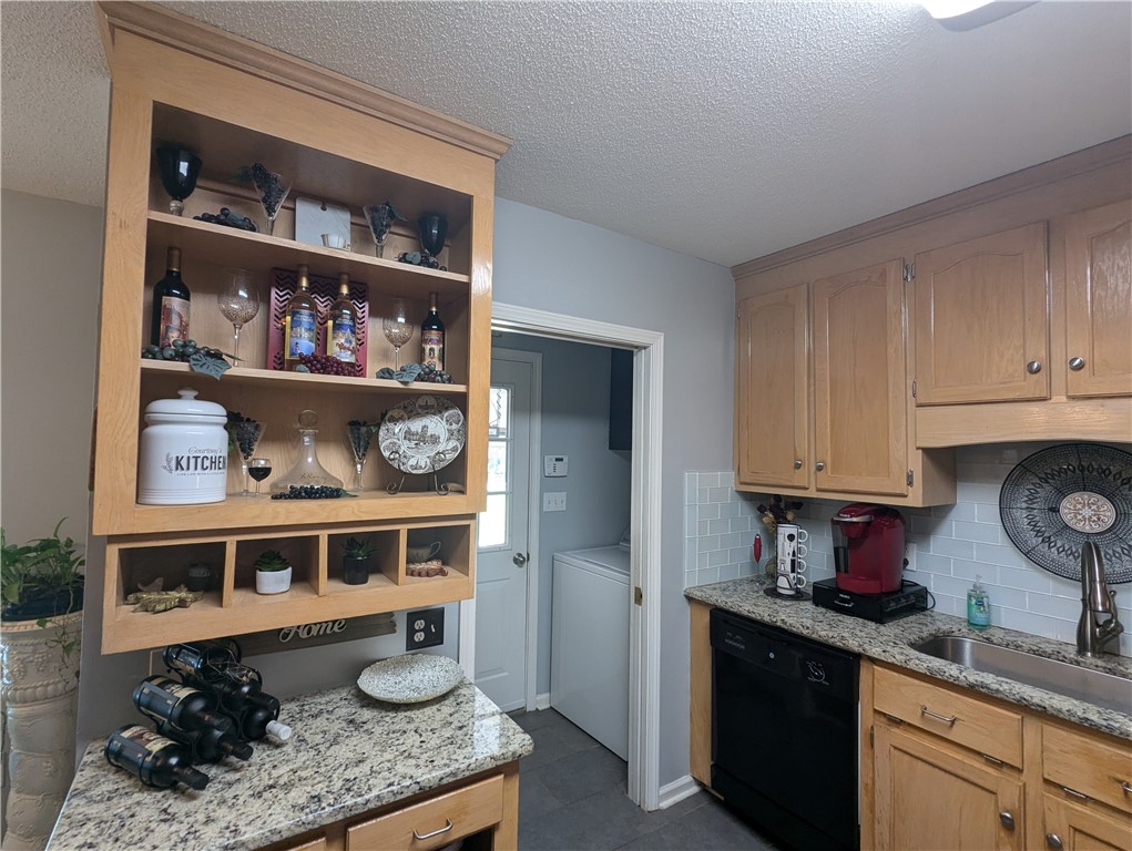 103 Willow Court Anderson, SC 29621 - Photo 11 of 32 Gallery Image 11