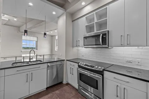 $495,000 | 2600 West 7th Street, Unit 1439, Fort Worth, TX 76107