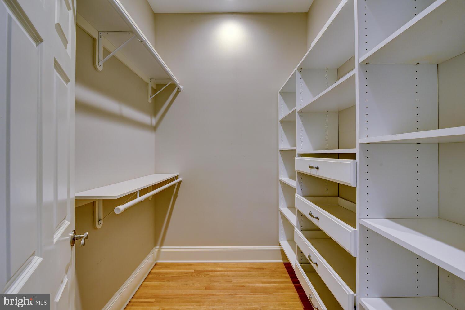 1 Partridge Run Princeton Junction, NJ 08550 - Photo 37 of 87 Walk In Closet