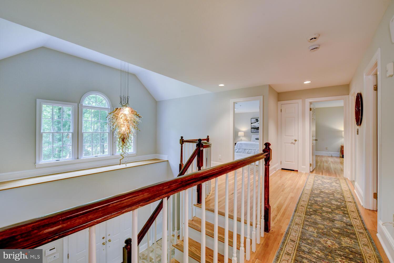 1 Partridge Run Princeton Junction, NJ 08550 - Photo 40 of 87 Balcony Hallway