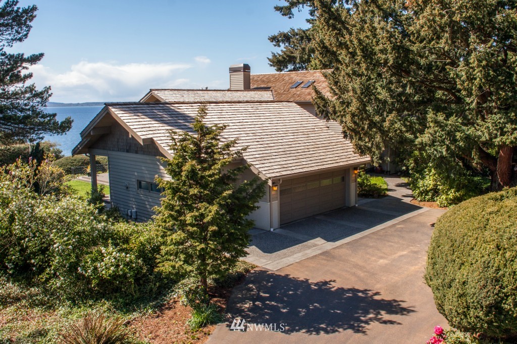 301 Willow Road Bellingham, WA 98225 - Photo 2 of 25