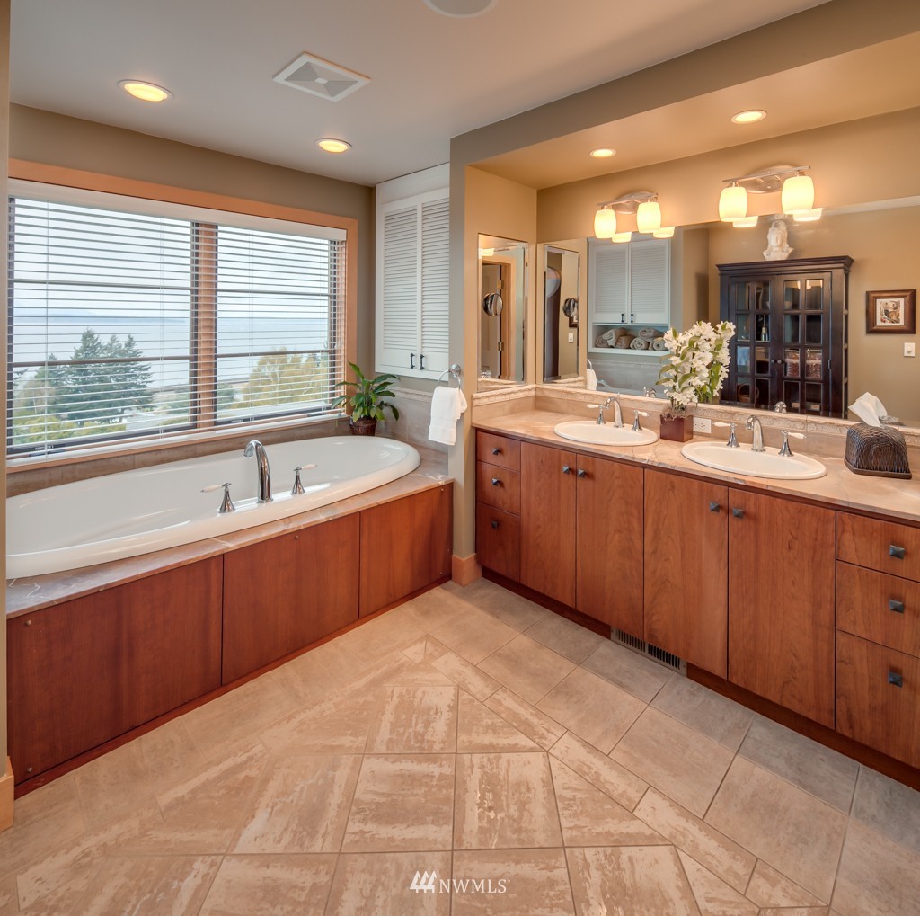 301 Willow Road Bellingham, WA 98225 - Photo 15 of 25