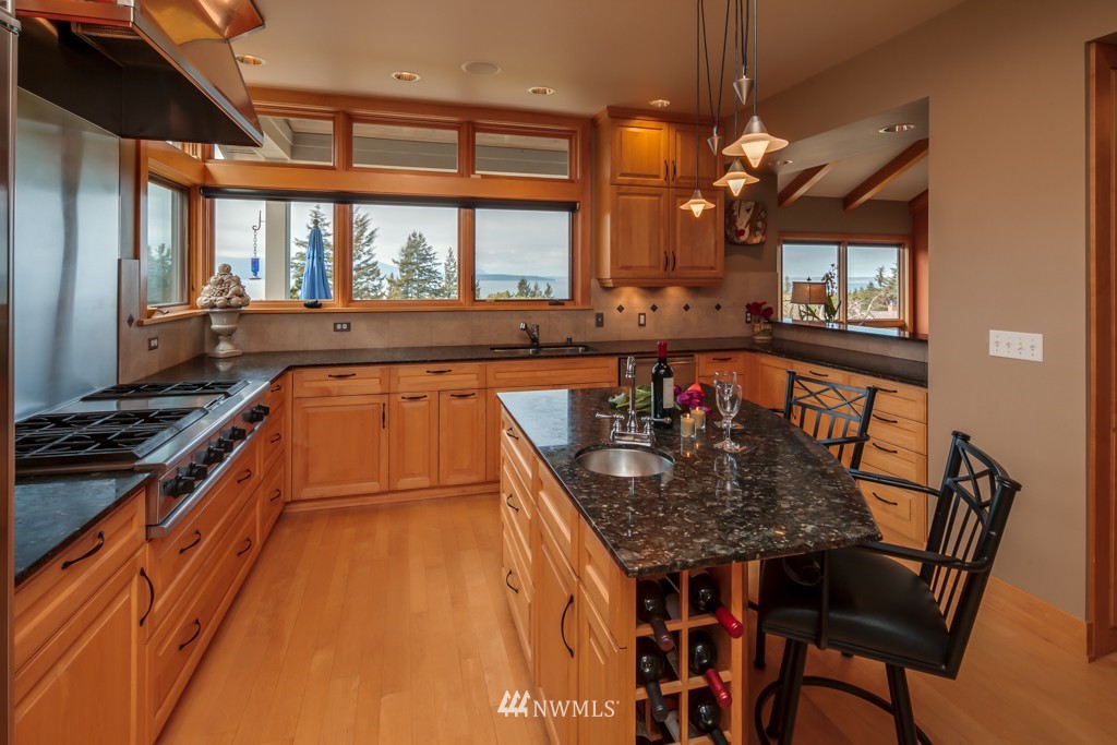 301 Willow Road Bellingham, WA 98225 - Photo 9 of 25