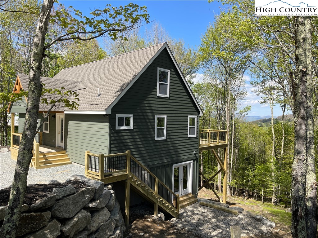 110 Windridge Road Beech Mountain, NC 28604 - Photo 1 of 32 Gallery Image 1