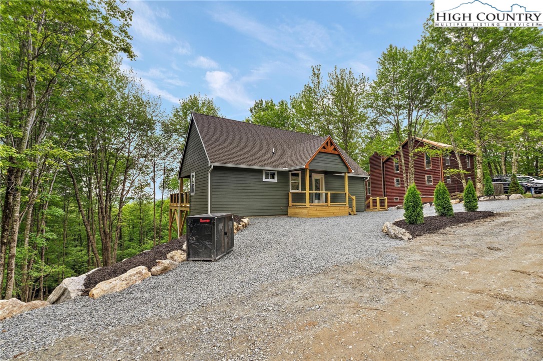 110 Windridge Road Beech Mountain, NC 28604 - Photo 25 of 32 Gallery Image 25