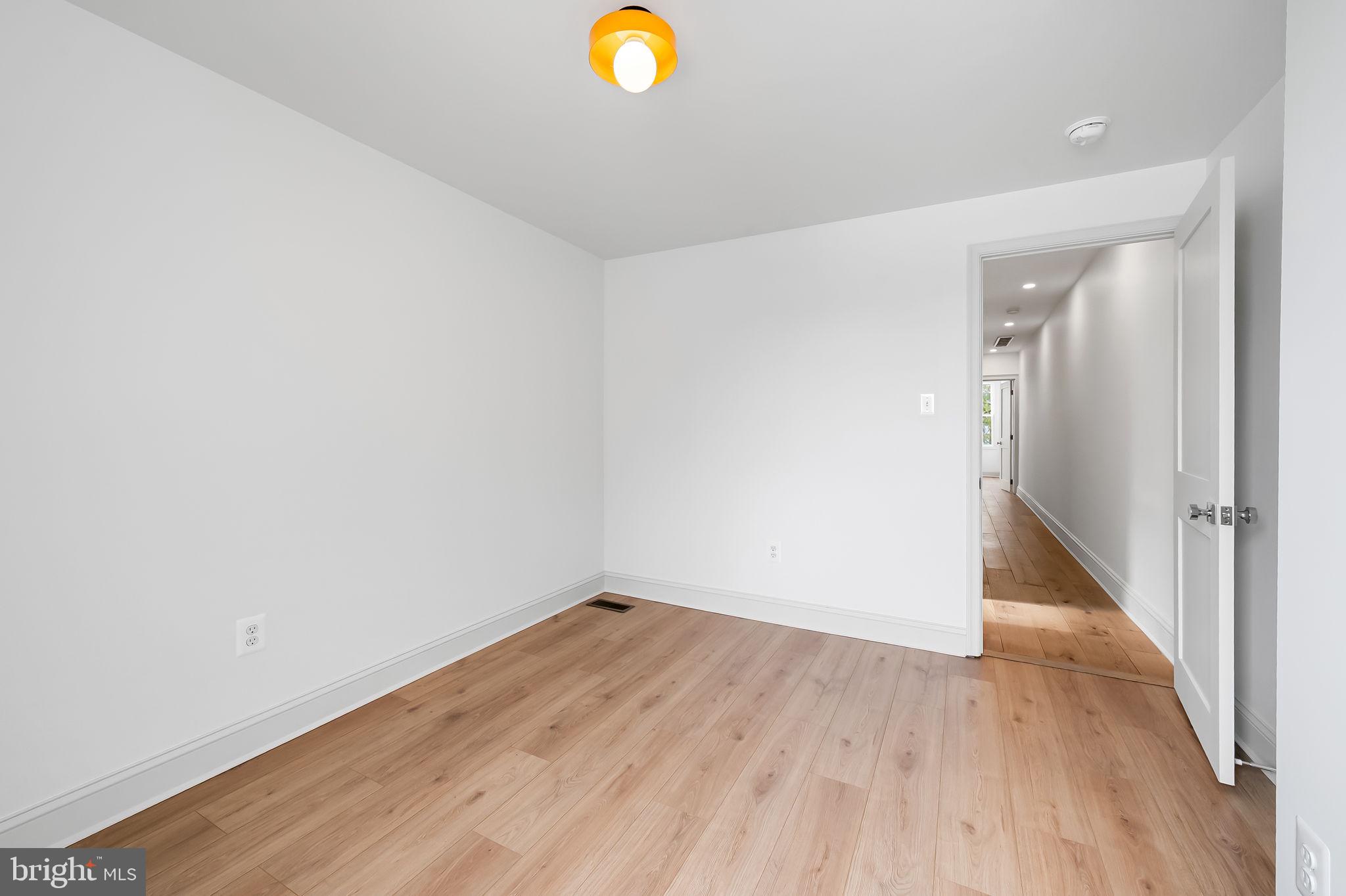 3539 Roland Avenue Baltimore, MD 21211 - Photo 16 of 31