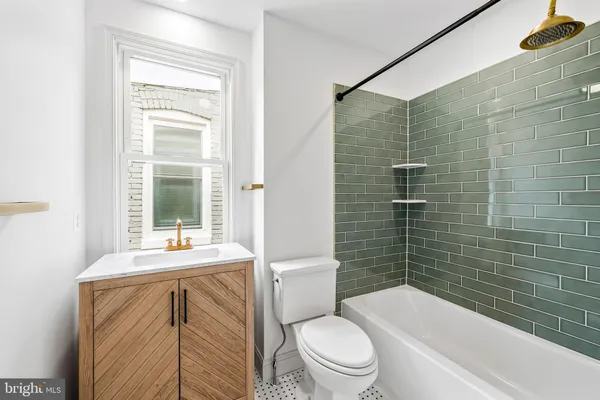 $3,500 | 3539 Roland Avenue, Baltimore, MD 21211