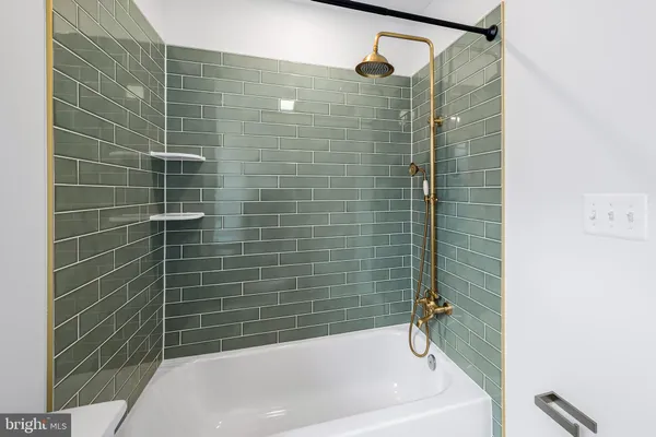 $3,500 | 3539 Roland Avenue, Baltimore, MD 21211