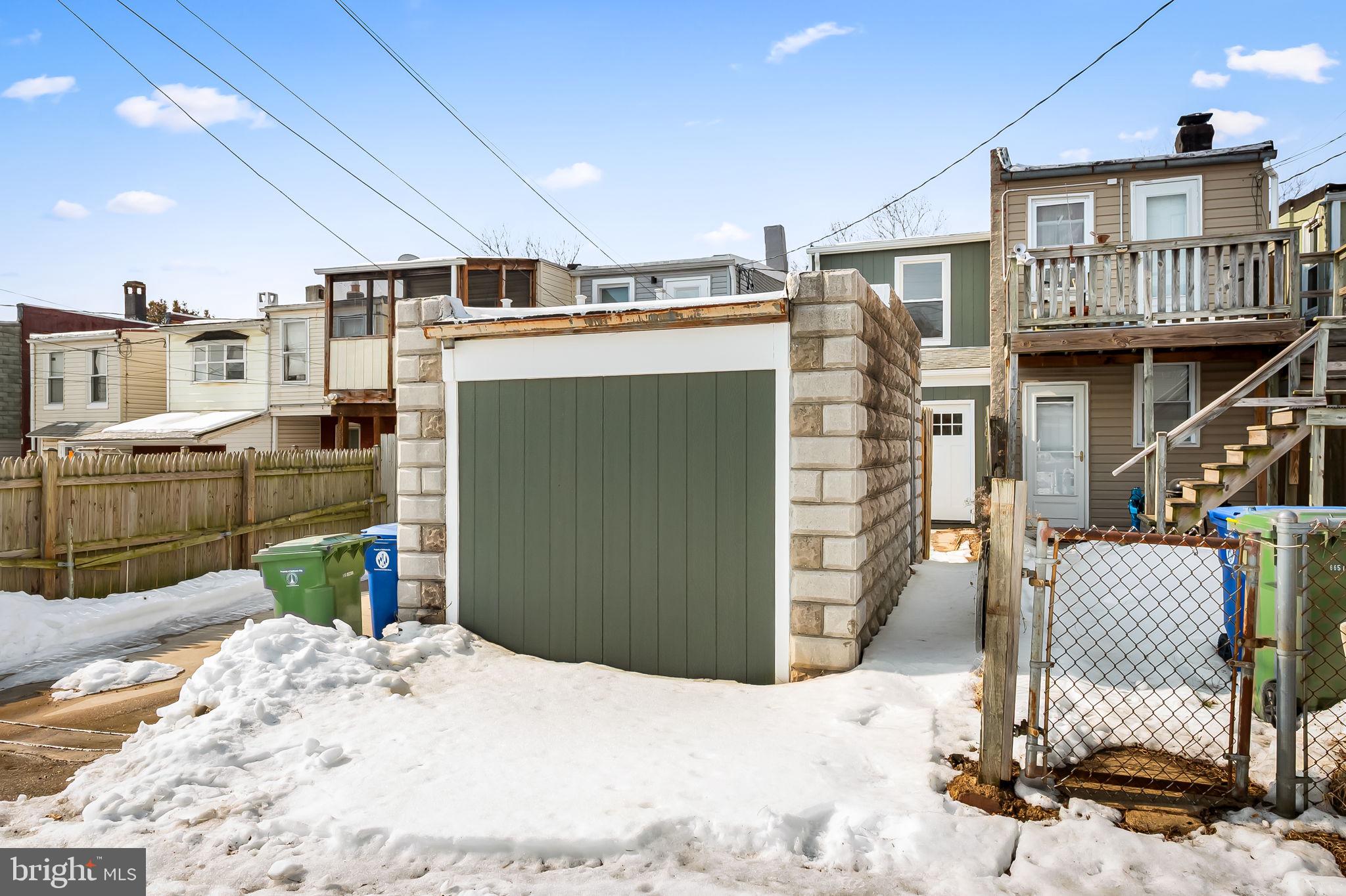 3539 Roland Avenue Baltimore, MD 21211 - Photo 27 of 31 Enclosed studio - partial off-street park pad