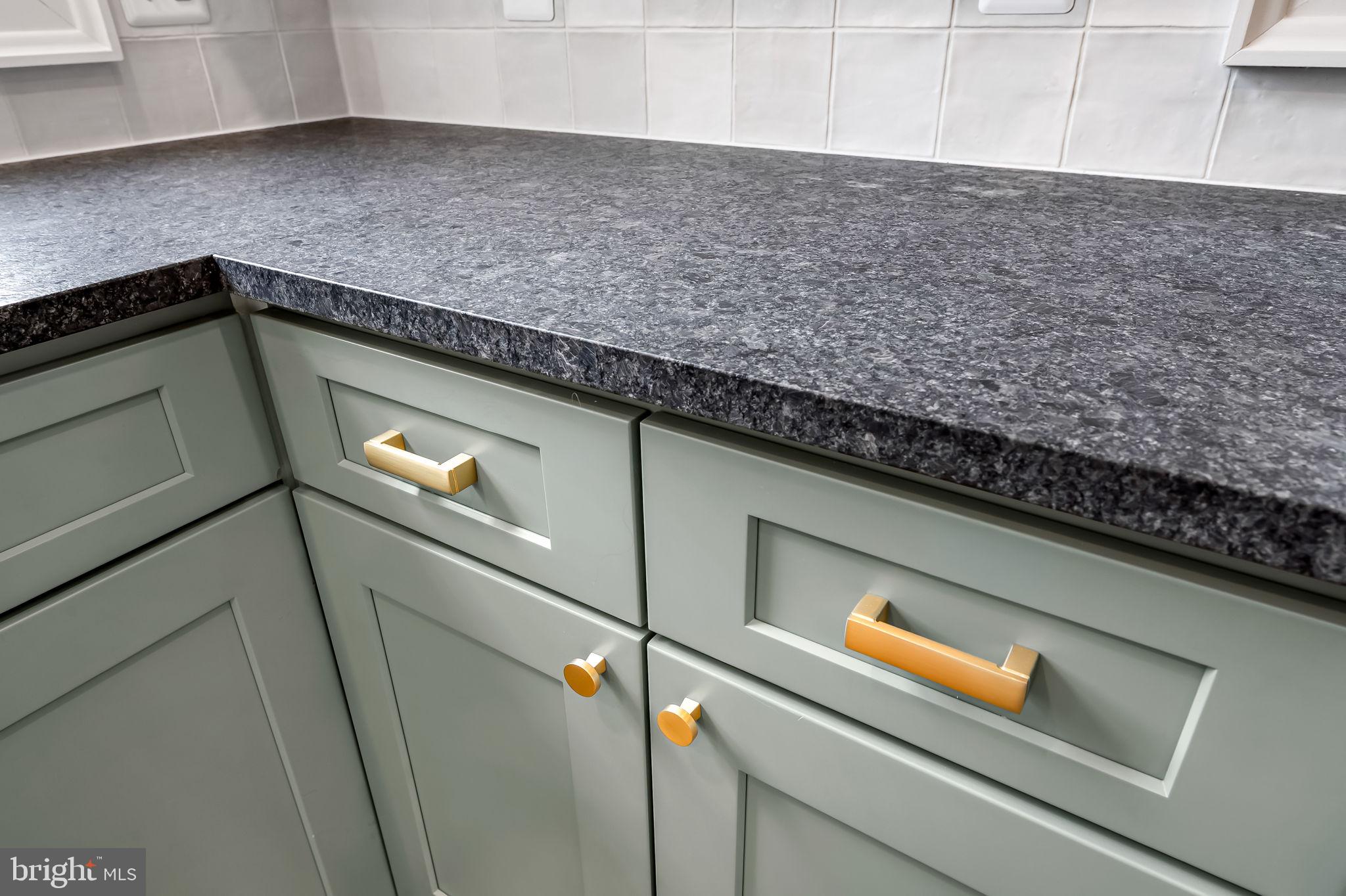 3539 Roland Avenue Baltimore, MD 21211 - Photo 9 of 31