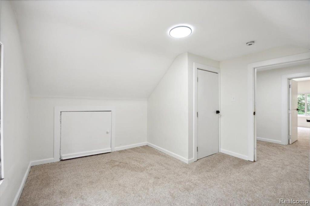 21445 Greenview Road Southfield, MI 48075 - Photo 17 of 25