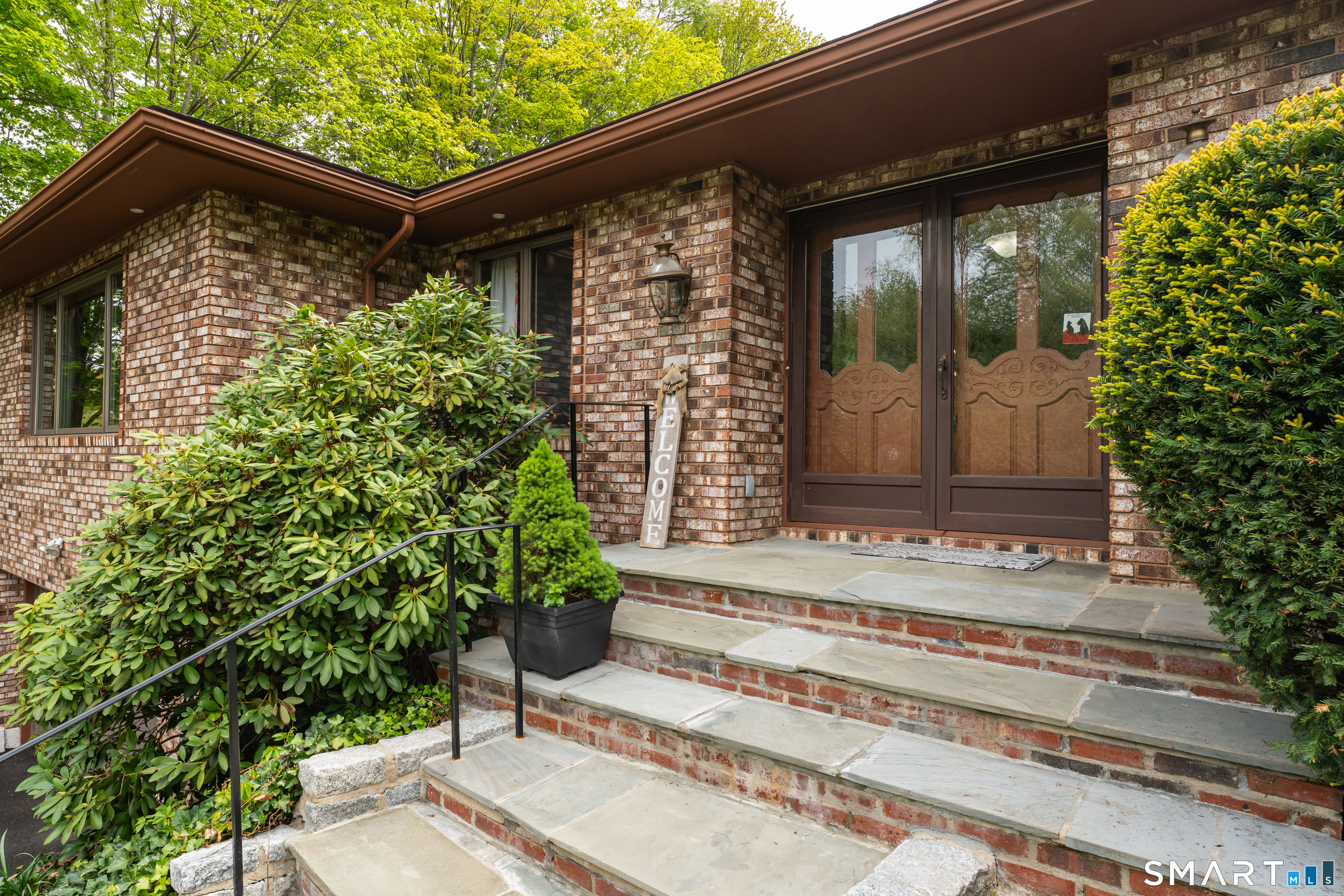 975 Main Street Hamden, CT 06514 - Photo 4 of 40