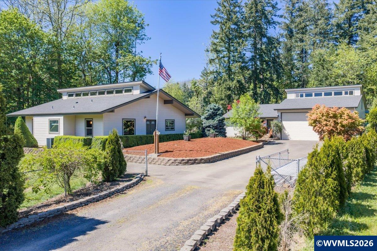 604 West Central Street Gates, OR 97346 - Photo 1 of 50