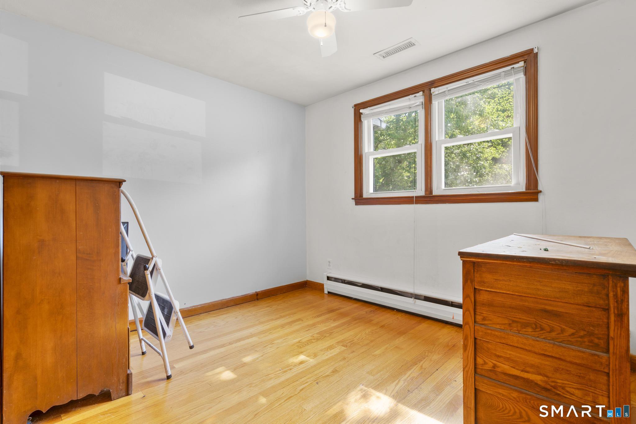 27 Allen Street Enfield, CT 06082 - Photo 17 of 32