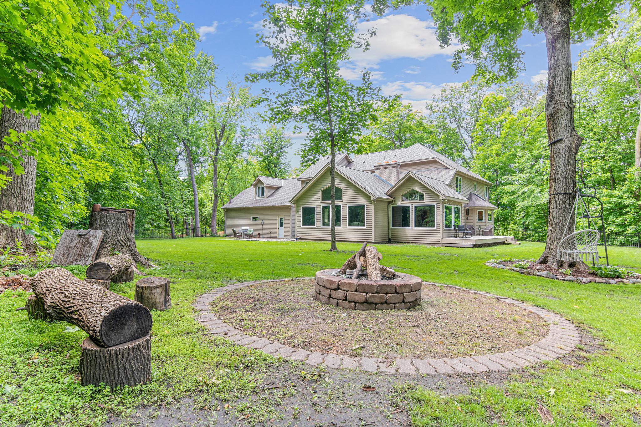 5540 Timber Trail Maple Plain, MN 55359 - Photo 2 of 41