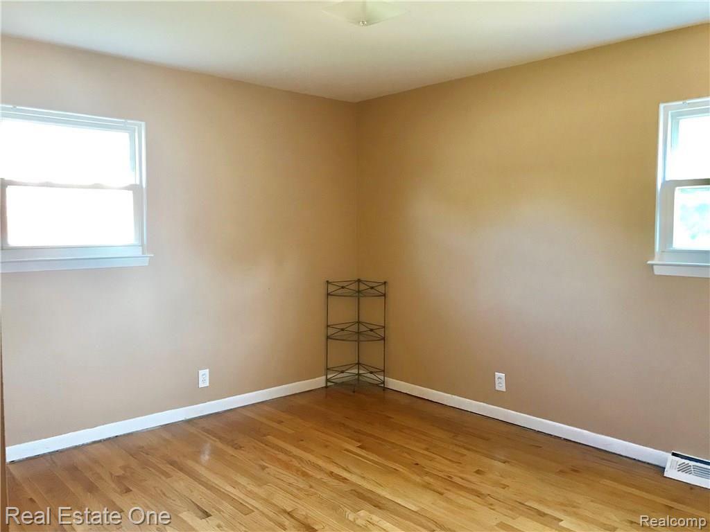 32461 West 13 Mile Road Farmington Hills, MI 48334 - Photo 21 of 22