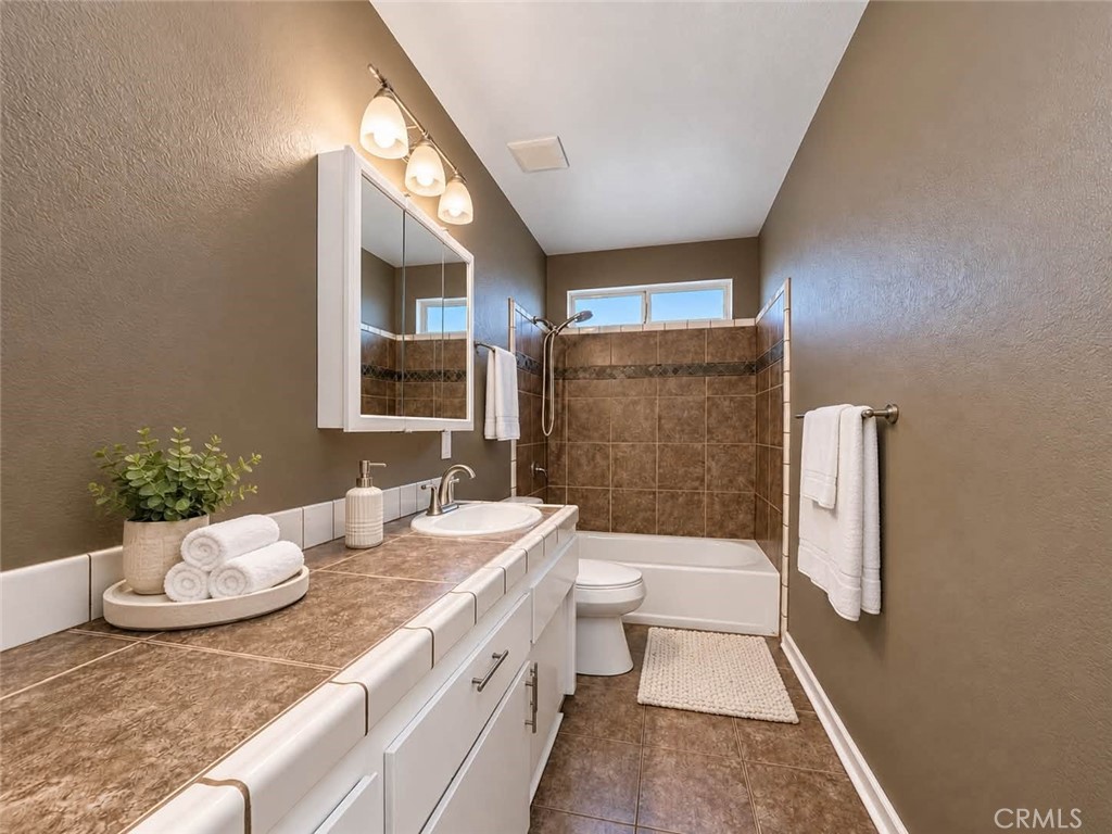 1101 Cherry Lane Tehachapi, CA 93561 - Photo 22 of 27 Gallery Image 22