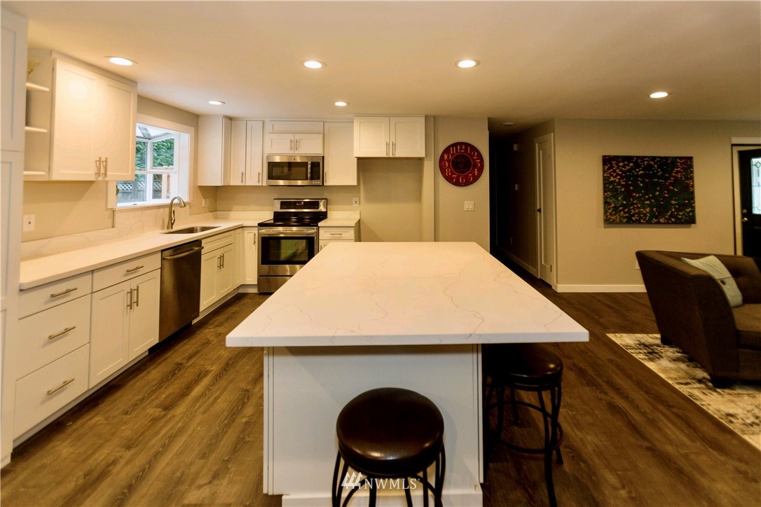 12650 177th Place Southeast Renton, WA 98059 - Photo 8 of 20 Gallery Image 8