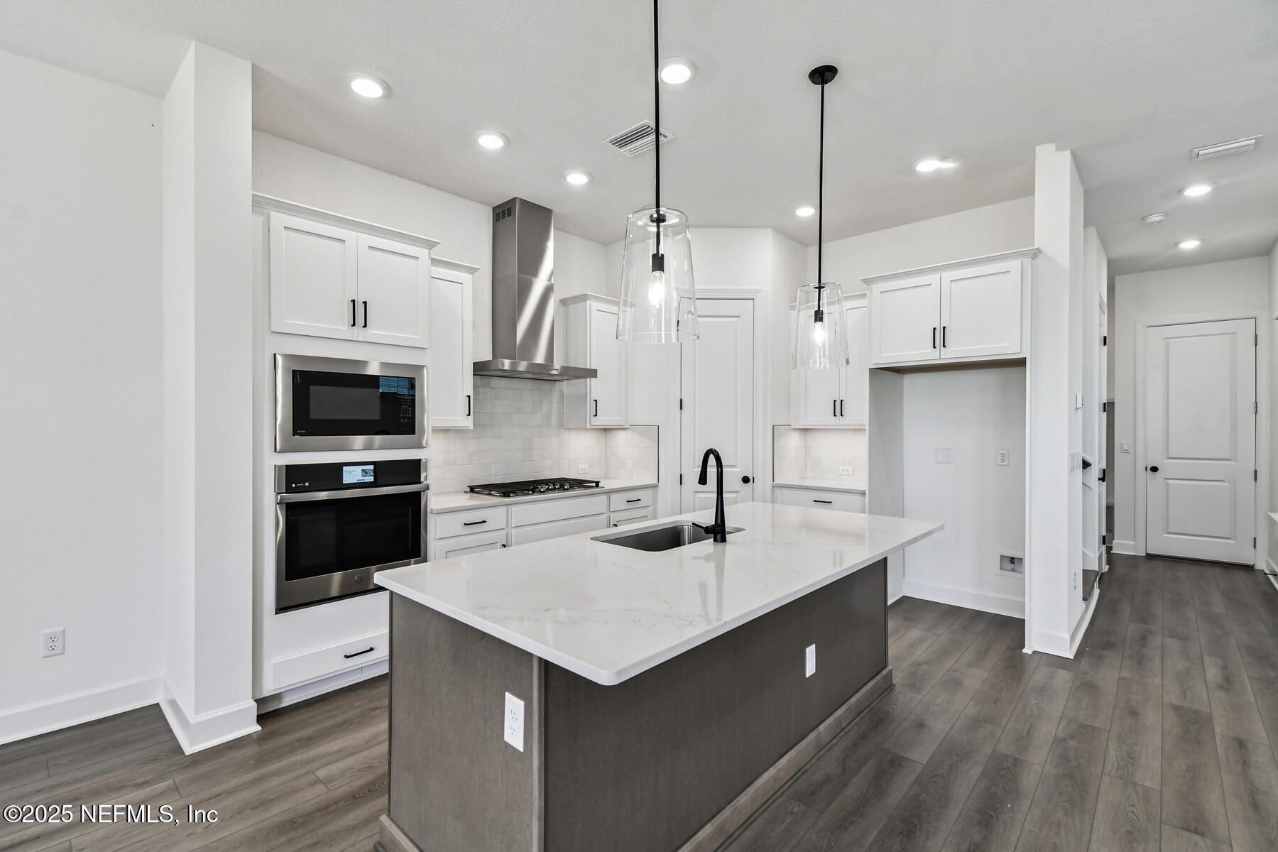 11020 Infinite Way Jacksonville, FL 32256 - Photo 3 of 20 Homesite88-010