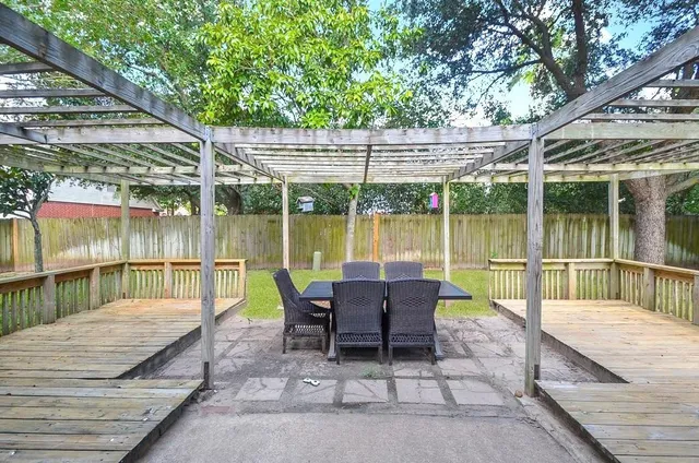 $323,500 | 20402 Avery Point Drive, Katy, TX 77449