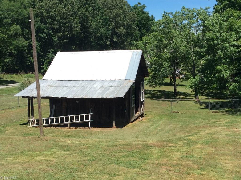 375 New Salem Road Randleman, NC 27317 - Photo 4 of 17 Gallery Image 4