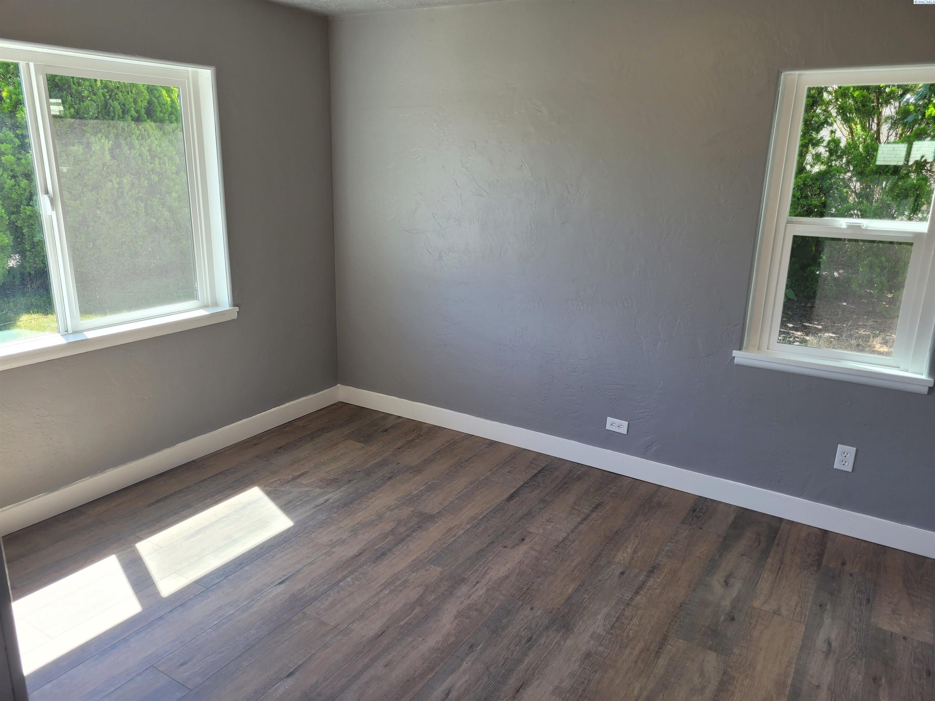 1209 North Perry Loop Kennewick, WA 99336 - Photo 8 of 17 Gallery Image 8