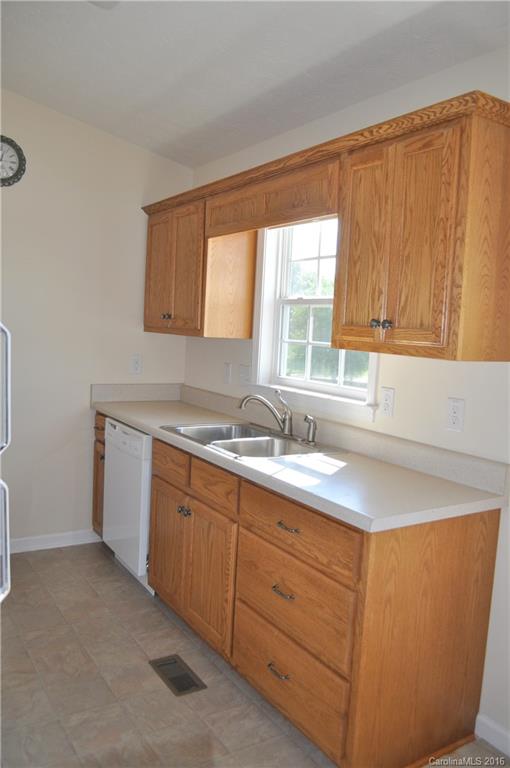 1148 Rink Dam Road Taylorsville, NC 28681 - Photo 7 of 19 Gallery Image 7