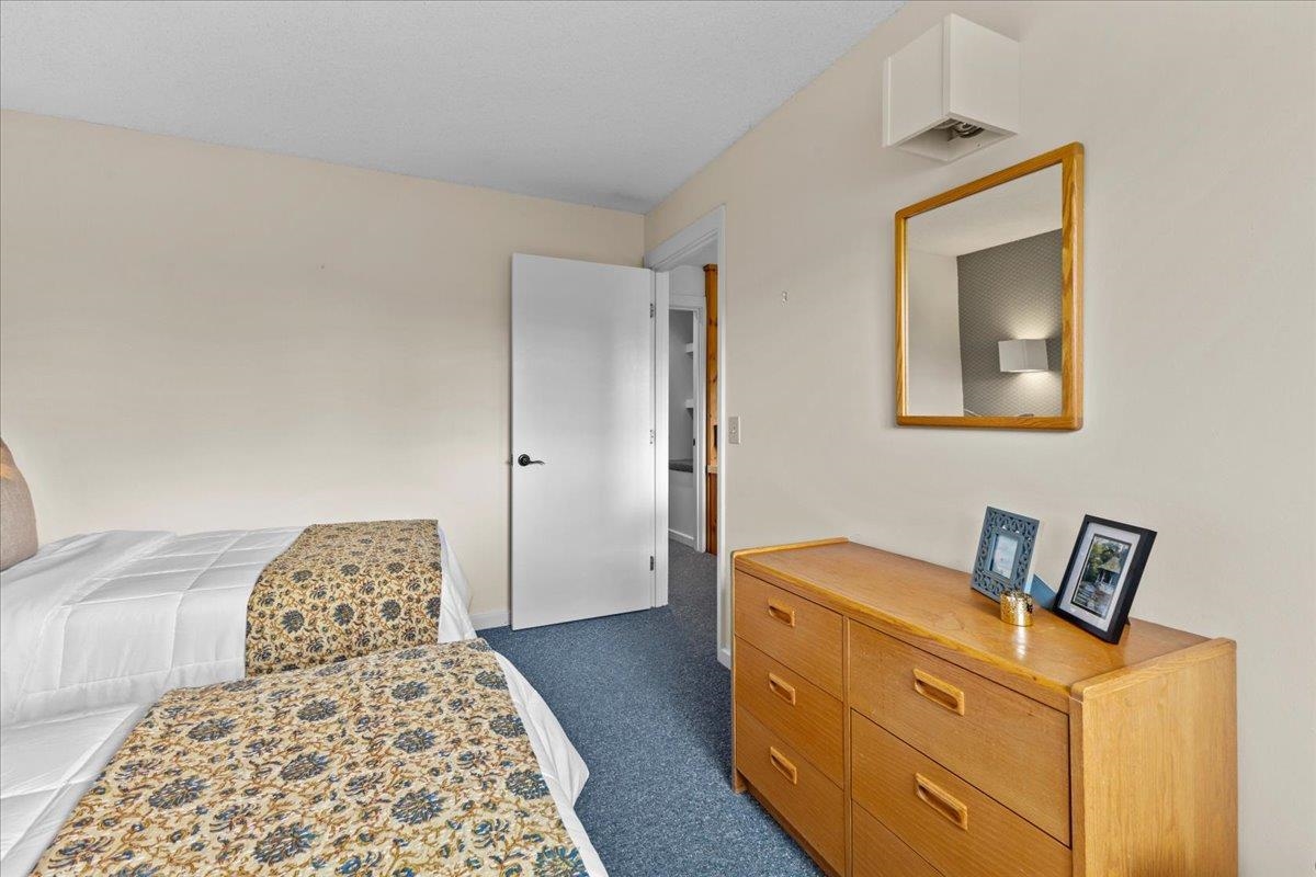 1003 Cape Cod Road, Unit 9G Stowe, VT 05672 - Photo 10 of 25 Gallery Image 10