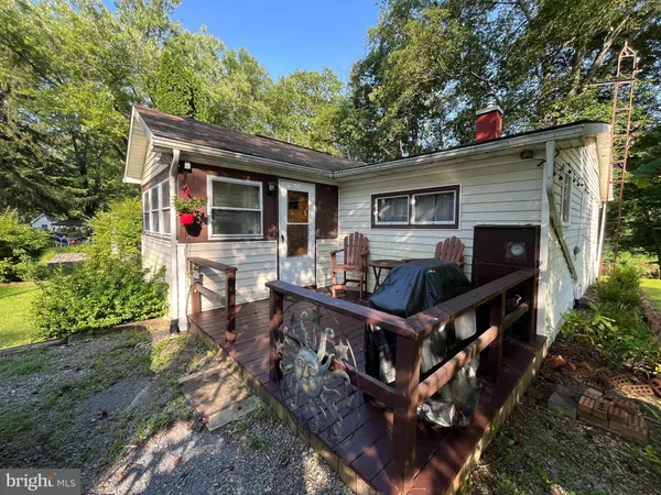$79,995 | 100 Bubbling Spring Road, Yellow Spring, WV 26865